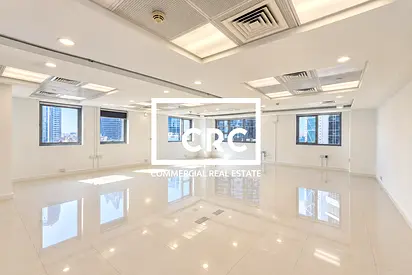 Prime Location | Vastu Unit | 4 Parking