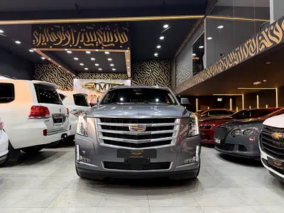 2018 Cadillac ESCALADE — фото 3