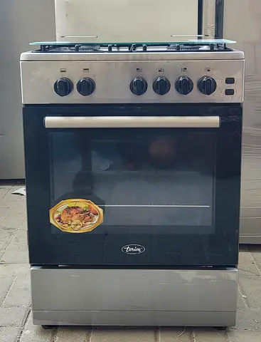 This one TERIM brand gas cooker 60X60 cm with 4 burners perfect working condition
