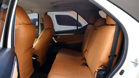 2017 Toyota FORTUNER — фото 2