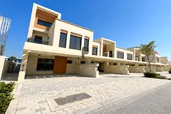 Your Dream Family Home Near the Lagoon | 4BR Townhouse | Back to Back