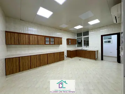 Spacious 4 Bedrooms Majlis Maidroom Villa at Madinat Al Riyadh