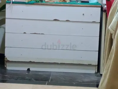 White 4-Drawer Dresser / Chest - has a bit wear and tear but usable