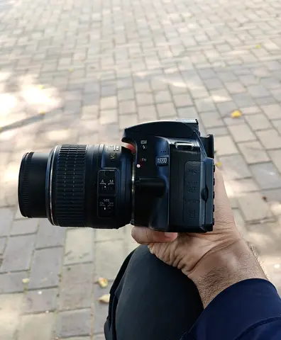 Nikon D3200 DSLR with 18-55mm Lens - Good Working Condition