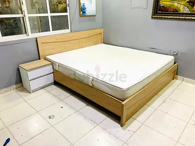 Wooden Queen Bed Frame with Headboard and Mattress