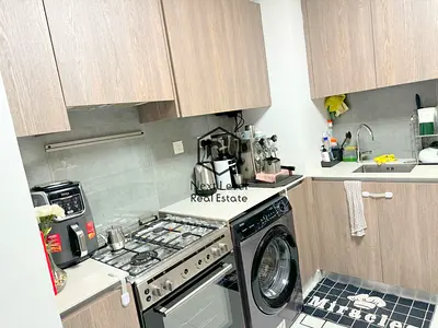 Large 1 BHK | Balcony | Parking | 858 Sqft | Community View