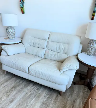 LAZY BOY WELL BRANDED leather 2-seater sofa in good condition