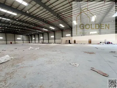 500 كيلوواط كهرباء | ارتداد واسع للشاحنات | 43,600 قدم² | مستودع صناعي للإيجار في أم الثعوب