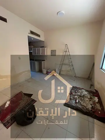 فرصة ذهبية للإيجار شقة استوديو منطقة البوطينة موقع قريب من الخدمات