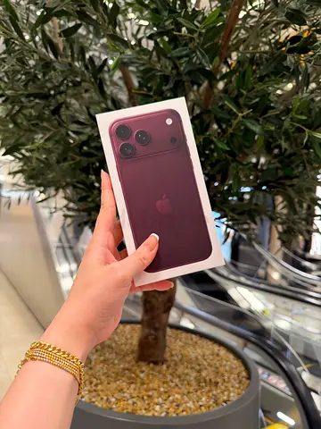 Apple iPhone 18 Pro Max (burgundy) - Brand New in Box