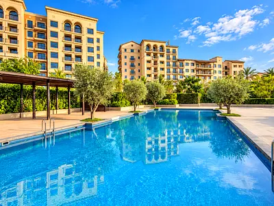 Renovated 2BR + Maid | Modern Elegance in Qamar 6
