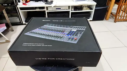 Zoom l20 live track audio mixer