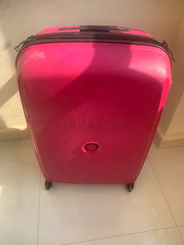 Delsey Paris pink trolley bag 23 kg