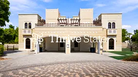 Large | Vacant Now | Well Maintained