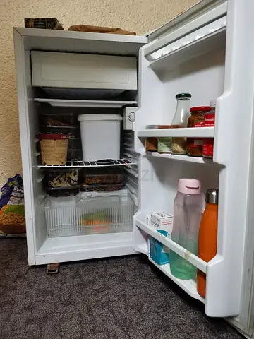 Daewoo Refrigerator for Sale – AED 100 Brand: Daewoo Condition: Lightly used and in good working