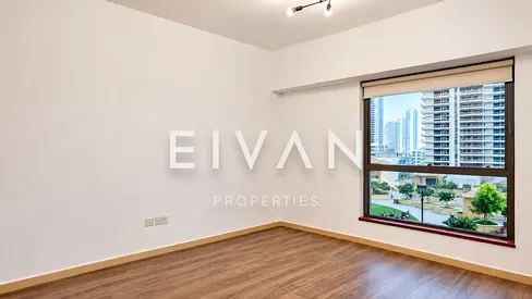 Massive Layout | Pool View | Vacant Soon