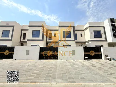 4 bedrooms, 3 living rooms, a majlis (formal sitting room), and a dining room. Ground floor, first floor, and roof.
