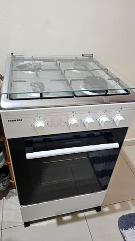 Used Freestanding Gas Cooker with Oven - 4 Burners, Glass Lid