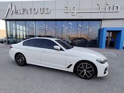 2023 BMW 5-Series 520i GCC Specs In Excellent Condition