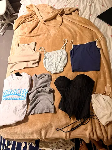T-shirt Pink and other