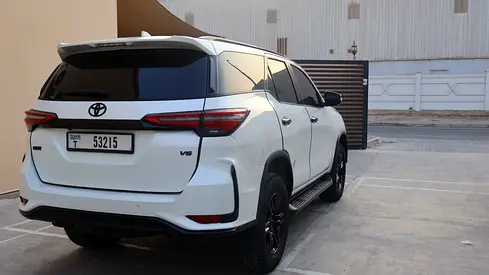 2017 Toyota FORTUNER — фото 9
