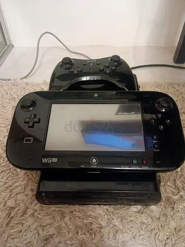 Nintendo Wii U console, GamePad, Pro Controller - Jail Broken - Multiple Controllers Available