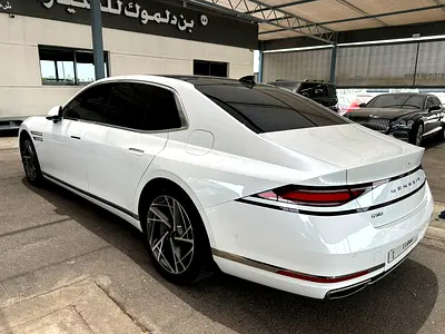 صورة 4 لـ 2023 Genesis G90