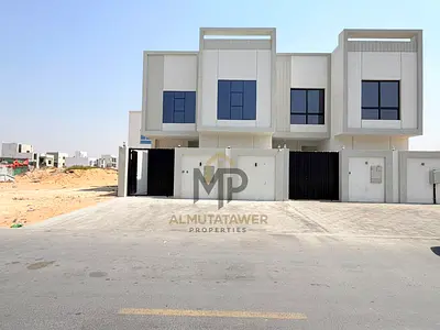 🏡 تاون هاوس فاخر للبيع في عجمان، فرصة مميزة للتملك بدون دفعة أولى وبدون رسوم خدمات، بتصميم راقٍ ومواصفات مميزة تناسب السكن العائلي والاستثمار ✨