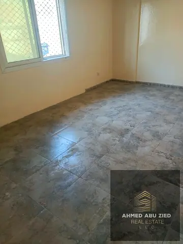 Studio For Annual Rent in Al Nuaimiya 1 - Excellent Space Studio - Separate Kitchen - 1 Bath - Price : 18,000 AED- Close all services and E311 Highway