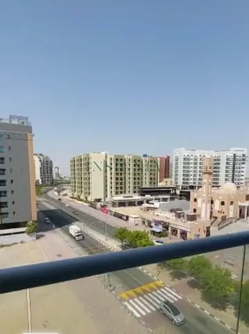 Well Maintained Studio Unfurnished Motivated Seller