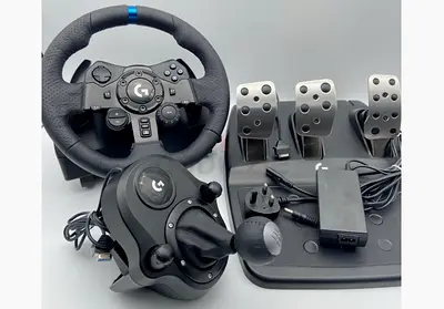 Logitech G923 Racing Wheel Pedals & Shifter For PlayStation & PC