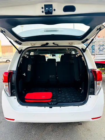 صورة 9 لـ 2016 Toyota INNOVA