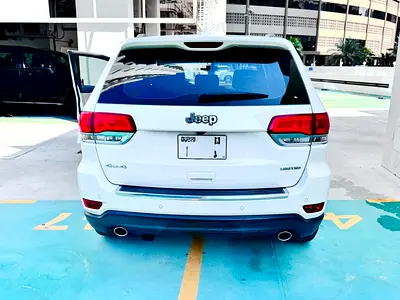 2019 JEEP GRAND CHEROKEE photo 4