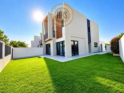 CORNER SINGLE 4BR+MAID VILLA FACING TO POOL & PARK