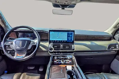 صورة 9 لـ 2023 Lincoln NAVIGATOR