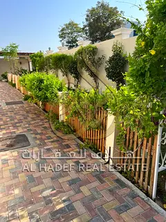 Two-storey villa for rent in Sharqan, 4 bedrooms, majlis, living room, 5 bathrooms, 4 payments, cheq