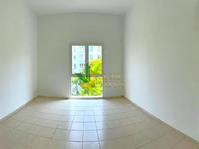 Vacant | Well Maintained | Close to Metro