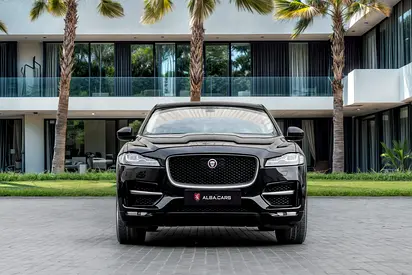 2020 Jaguar F-PACE photo 4