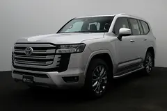 2026 Toyota LAND CRUISER
