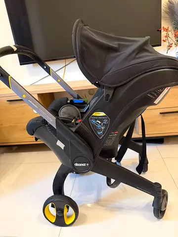 Doona stroller and carseat