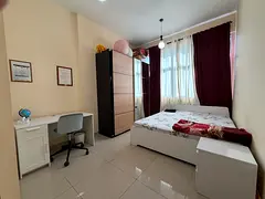 Spacious Bedroom with seperate washroom available in Musaffah Shabia ME 10 for 2 months