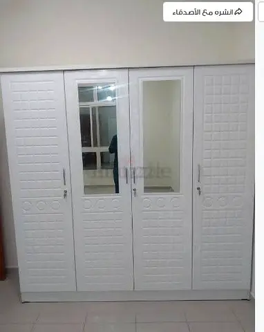 White 4-door Wardrobe with Mirror - Brand new