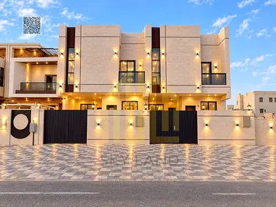 Townhouse - Good location - Fees included - 3 floors - Excellent price