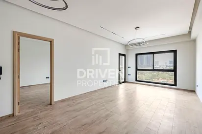 Full Park View | Bright and Spacious | Tenanted
