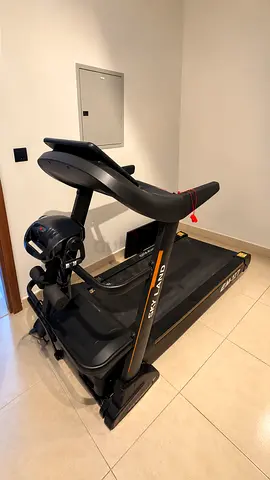 Sky Land EM-1277 Treadmill with Massager – Excellent Condition