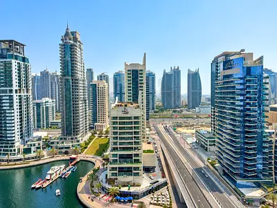 Marina View | Vacant | Spacious & Bright