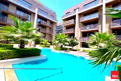 Fully Furnished | Ultra Luxury Finishing | Cozy