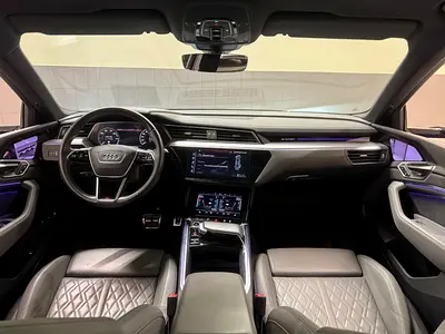 صورة 8 لـ 2024 AUDI Q8 E-TRON