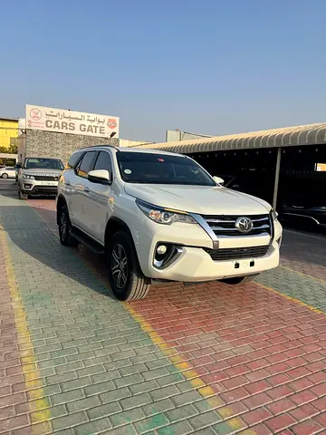 2019 Toyota FORTUNER — фото 1