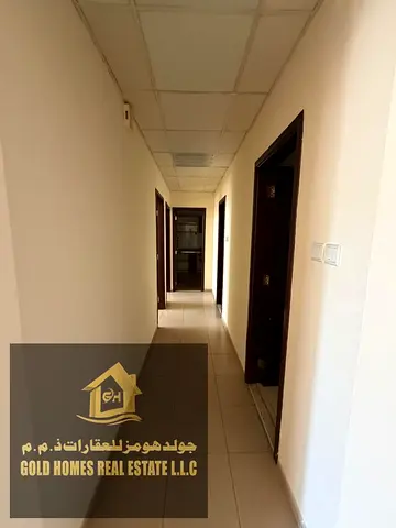 امتلك مبنى استثماري مميز عقار متعدد الاستخدامات وقابل لتحقيق عائد استثماري مميز